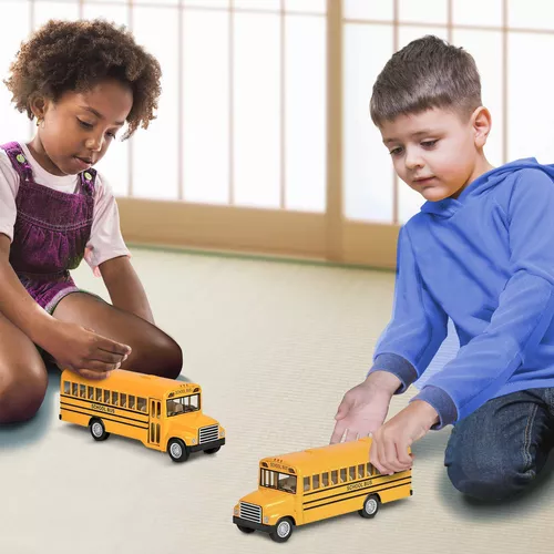 ArtCreativity Juego de autobús escolar de 5 pulgadas, juego de 2 autobuses  escolares clásicos, juego de juguetes de autobús fundido a presión con