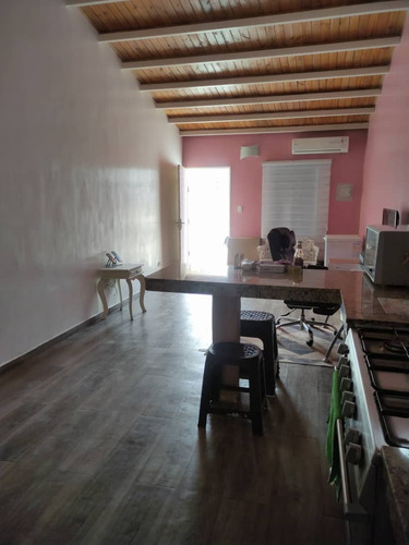 Nathaly Bastidas - Casa En Venta Brisas Del Lago 4 Ciudad Alianza - Guacara