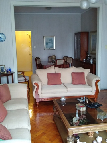 Apartamento De Época - Excelente Estado - Ambientes Amplios