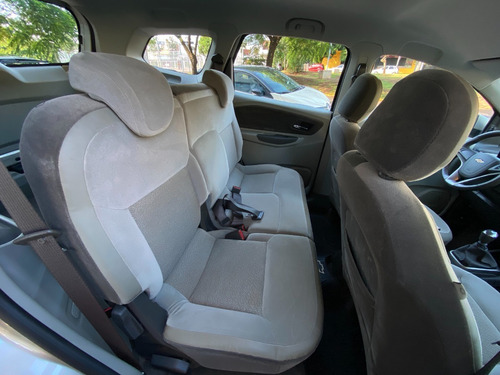 Imagen 12 de 21 de Chevrolet Spin Ltz 1.8 2013 15.000km