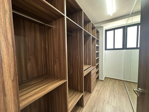 Renta Departamento En The View Con Muebles Zona Campanario