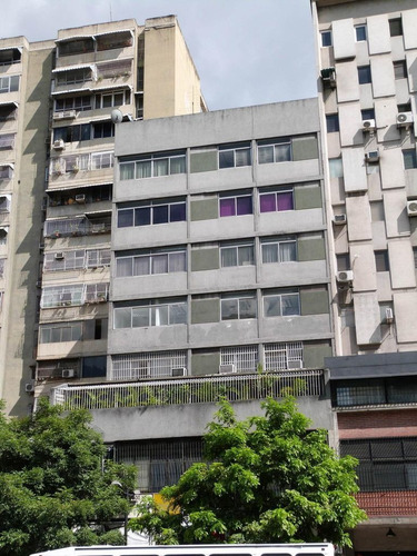 Imagen 1 de 14 de Oficina En Alquiler Chacao Cc 04126395561
