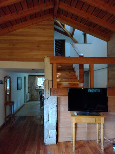 Imagen 3 de 14 de Alquiler Permanente Casa 4 Dorm Av. Bustillo 21135 Bariloche