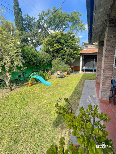 Chalet En Venta En Barrio Inglés - Hurlingham