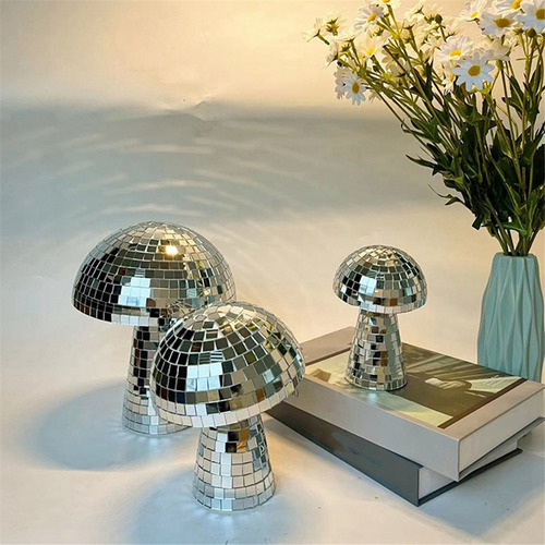 Decoração De Quarto Com Bola De Espelho De Discoteca Em Form