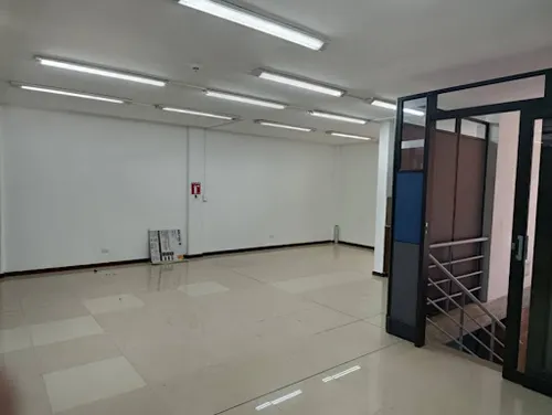 Bodegas En Arriendo Aeropuerto 643-7345178