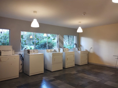 Excelente Depto En Venta De 3 Dorm. En Calle Loreto