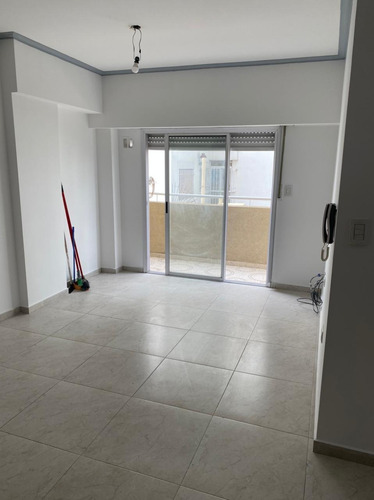 Imagen 9 de 14 de Departamento 3 Ambientes Con Cochera En Liniers.