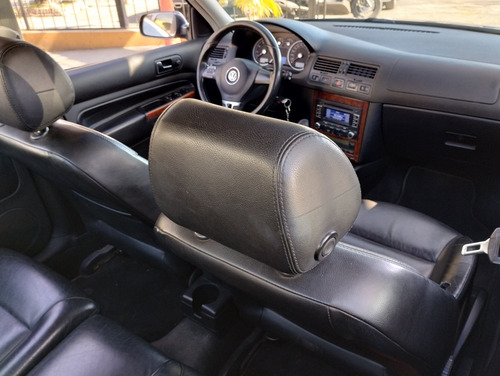 Volkswagen Bora 1.8 Highline T Tiptronic Cuero