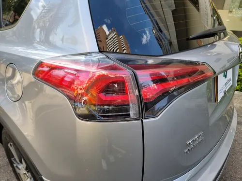 Toyota RAV4 2.0 Street