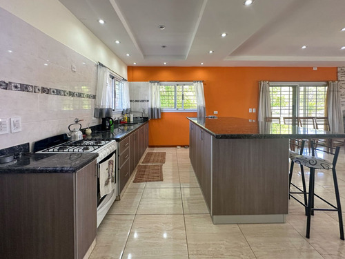 Quinta En Venta En Viejos Ombues