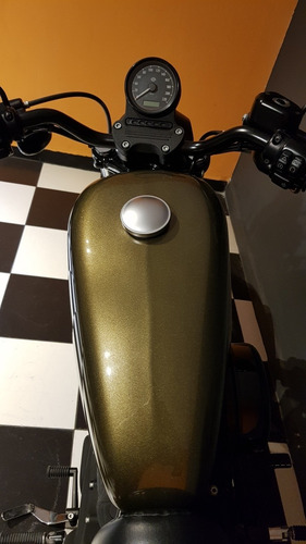 Harley Davidson Iron 883