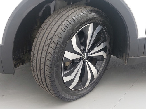 Volkswagen T-Cross 1.0 200 TSI TOTAL FLEX AUTOMÁTICO