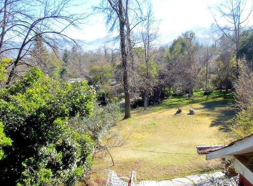 Casa En Venta De 5 Dorm. En Las Condes