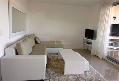 Imagen 9 de 30 de Venta De Apartamento En Mansa, Punta Del Este - 2 Dormitorios - Terraza Parrillero