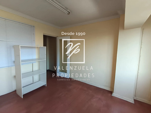 Oficina Central 200m2 Calle M. Montt Lado Paris