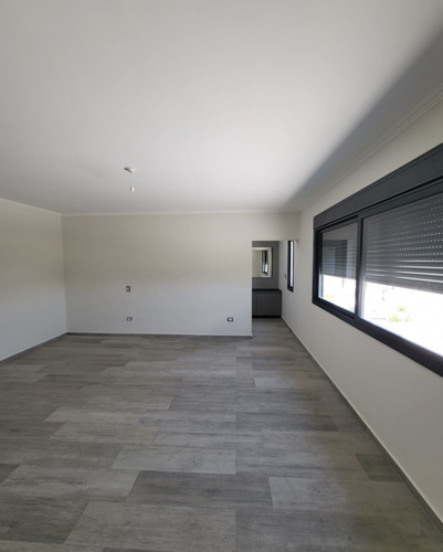 Imagen 29 de 30 de La Cascada Country Golf, Casa En Venta, 3 Dormitorios, 3 Baños, Cochera Para 3