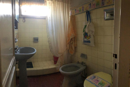 Imagen 5 de 11 de Departamento En Planta Alta Con Buena Ubicacion