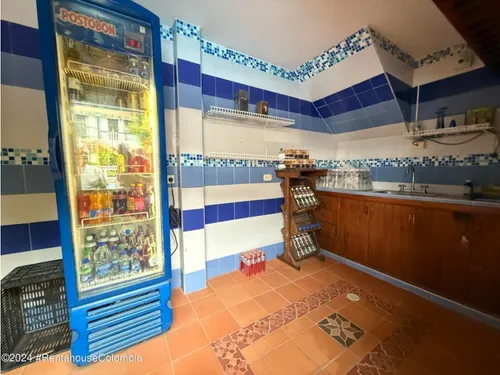 Comercial En Barranquillita Rah Co: 25-1169