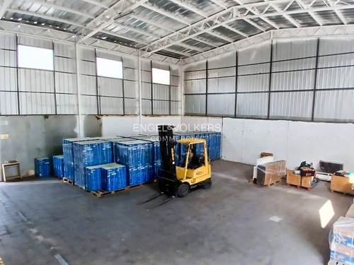 Bodega Más Oficinas En Venta / Parque Industrial La Reina
