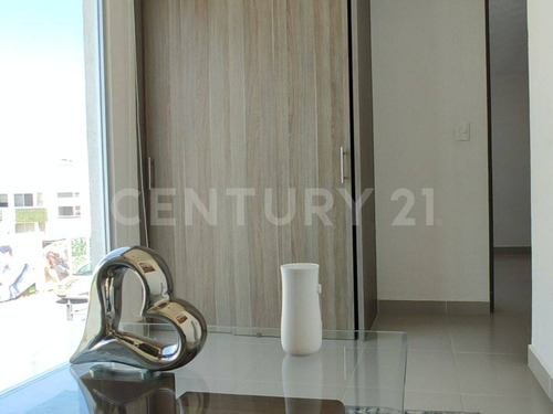 Casa Dúplex En Venta En Escobedo 12°80, Pedro Escobedo, Querétaro.