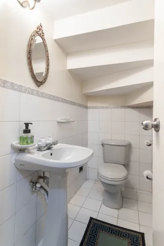Casa En Venta En Las Margaritas. Cod V7149