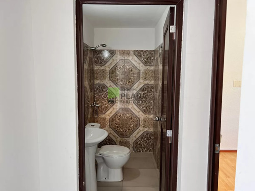 Casa De 1 Dormitorio En Alquiler En San Carlos