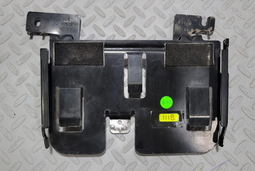 Base Soporte De Computadora De Motor Jetta A4 Golf 2000-2002 (Usado)