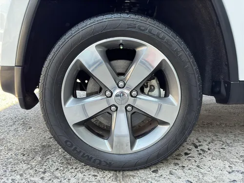 Jeep Grand Cherokee 5.7 Limited Premium V8 4x4 Mt