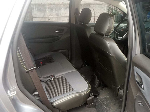Imagem 8 de 12 de Chevrolet Spin Activ 7 1.8 8v Flex