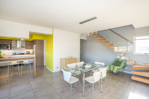Penthouse Único En Haedo Con Terraza Y Cochera