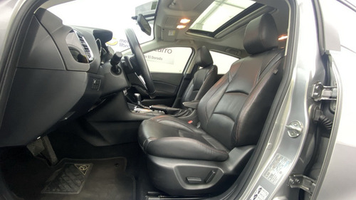 Imagen 18 de 25 de Mazda 3 Gran Touring 2.0 Sport