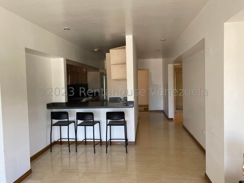 Imagen 8 de 26 de Hermoso Apartamento Con Bella Vista En El Solar Del Hatillo. #23-18908