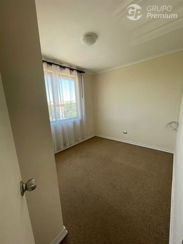 Excelente Casa Aislada En Arriendo De 5d,4b En Padre Hurtado