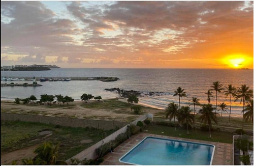 Apartamento Con Vista Al Mar Y Piscina Orilla De Playa Res. Esparta Suites