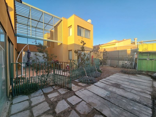 Casa En Venta 4d/3b/3est Calama Villa Atacama