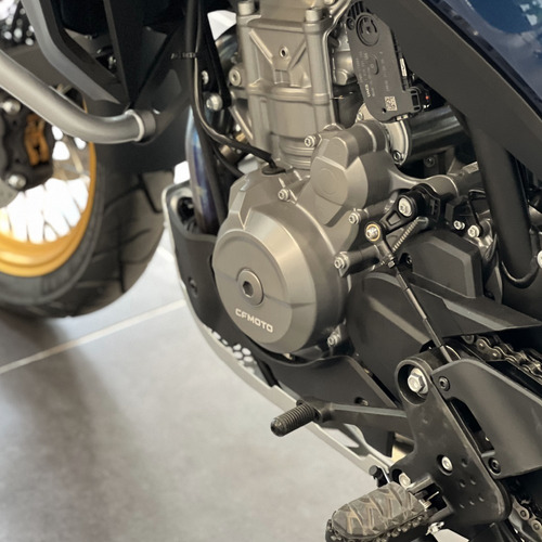 Imagen 14 de 20 de Cf Moto - 800 Mt