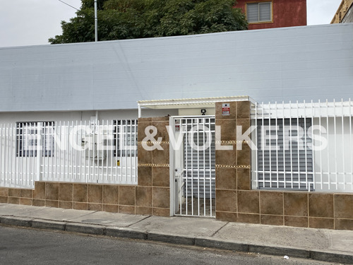 Arriendo Local Para Centro Médico, Salud Ocupacional.