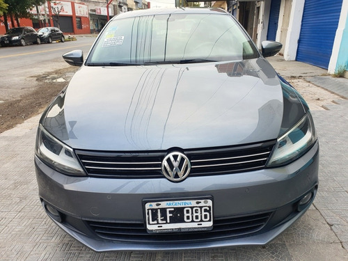Imagen 2 de 14 de Volkswagen Vento 2012 2.5 Luxury 170cv