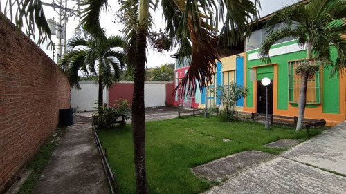 Imagen 7 de 27 de Casa En Urb. Las Morochas Fg
