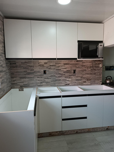 Muebles De Cocina A Medida, Bajo Mesada Y Aéreos.