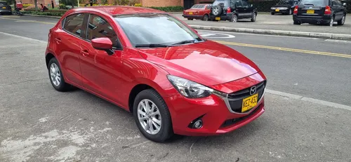Mazda 2 TOURING AT 1.5