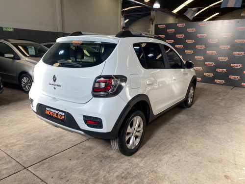 Renault Sandero Stepway 1.6 Privilege 105cv
