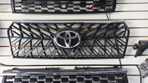 Parrilla Trd Toyota Prado 2020-2023 +emblema Molduras Faros