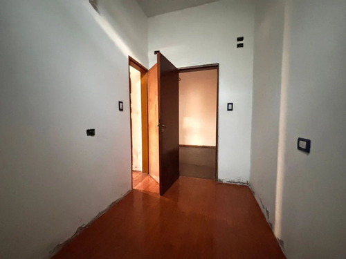 Venta Ph 2 Ambientes A Refaccionar Patio Florida