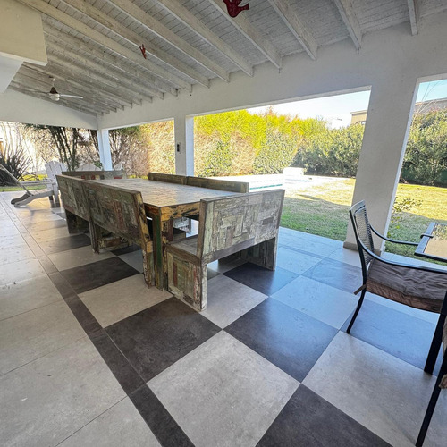Casa En Venta En Barrio Cerrado Weston,moreno
