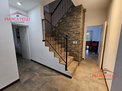 Venta De Casa En Haras Maria Eugenia Excelente Ubicacion