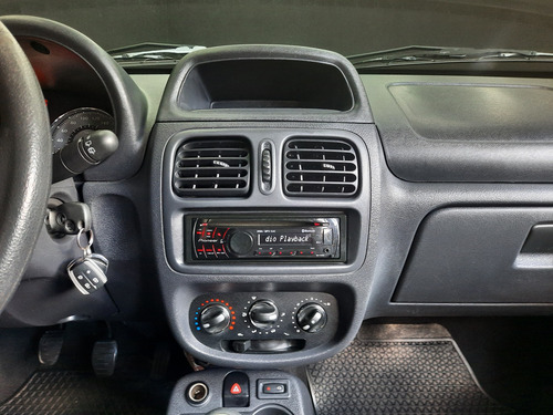 Renault Clio 1.0 16v Expression Hi-power 5p