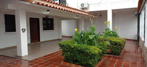 Imagen 3 de 11 de Bella Casa En Alquiler En La Urbanización Corinsa De Cagua