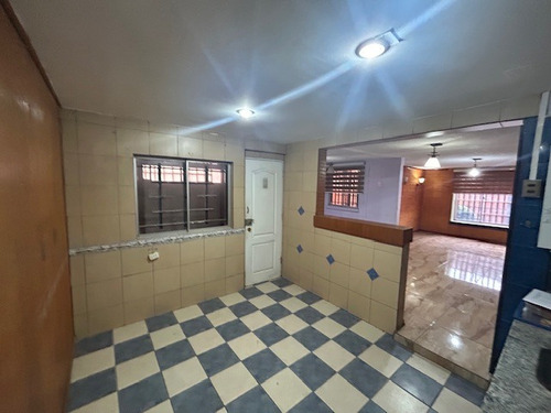 Casa 2 Dormitorios 2 Baños, Presidente Errázuriz Quilicura
